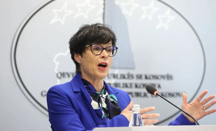     Marta Kos uron Kurtin për fitoren, kërkon kompromis politik për stabilitet institucional