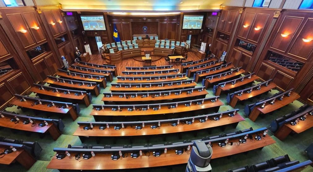 Ulëset në legjislaturën e 11-të në Kuvendin e Kosovës/ Ja kandidatët më të votuar për deputetë