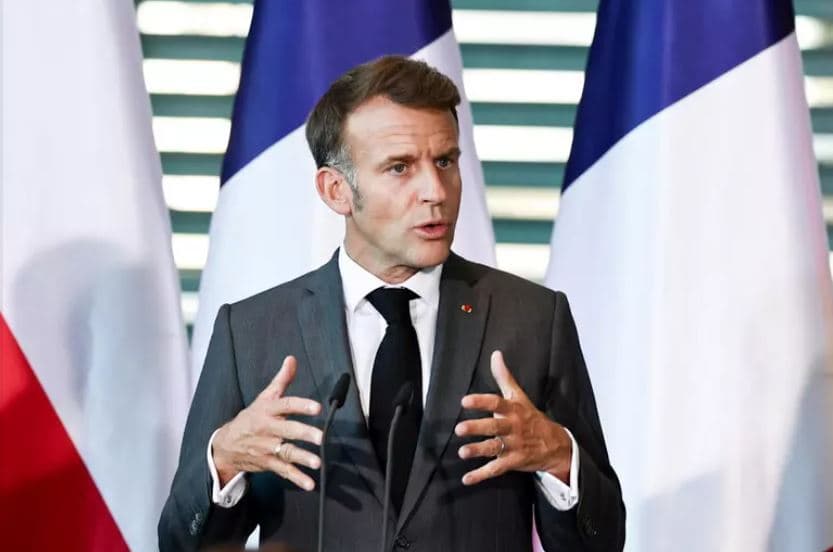 Macron: Ndalohet në brigjet e Siçilisë, cisterna e naftës së flotës ruse në hije 