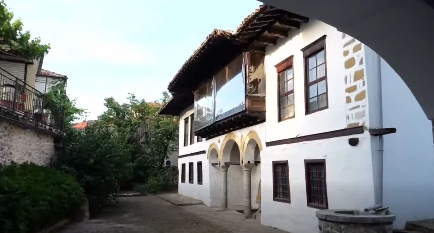     Restaurohet godina e Muzeut Arkeologjik të Korçës