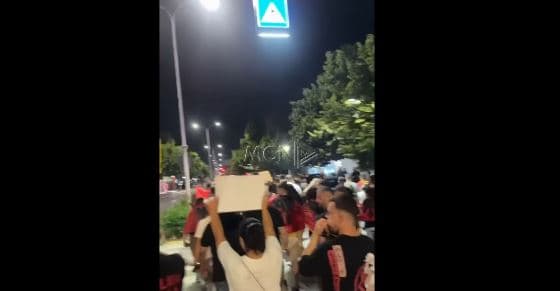“Zvërneci”/ Vijon marshimi i protestuesve në rrugët e Tiranës