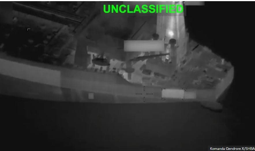 SHBA godet objektiva iraniane në Ngushticën e Hormuzit, rrëzon raketa dhe dronë të Teheranit
