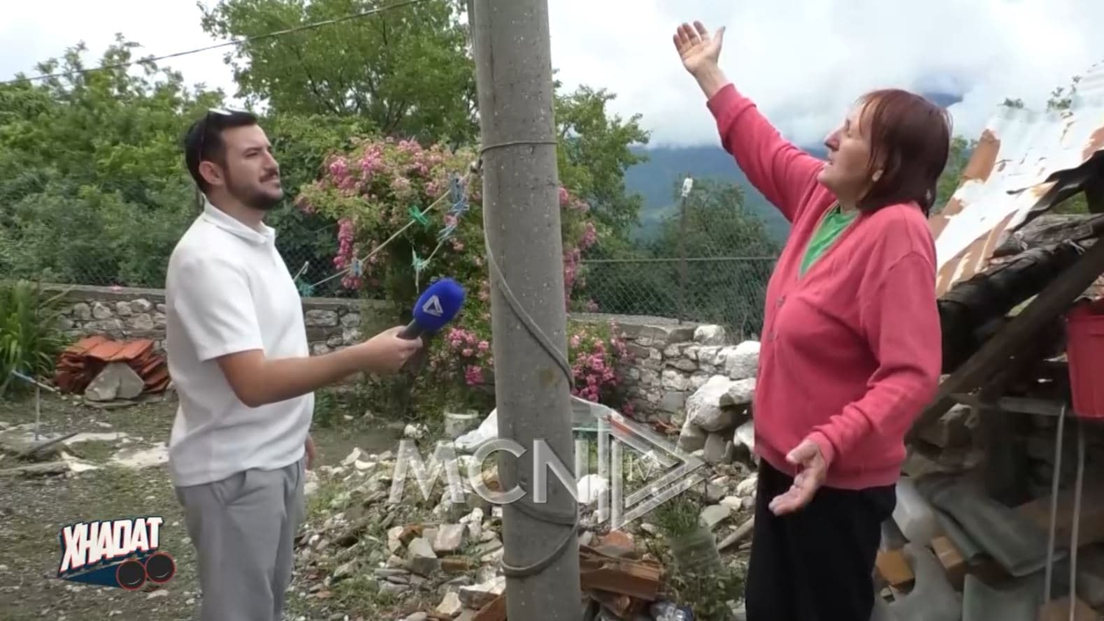 “Xhadat” zgjidhin problemin e familjes në Gramsh, OSHEE heq shtyllën elektrike lënë prej një viti në oborr