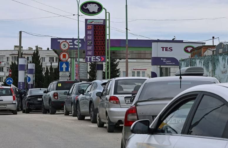 Sulmet ukrainase lënë Krimenë pa energji dhe karburant
