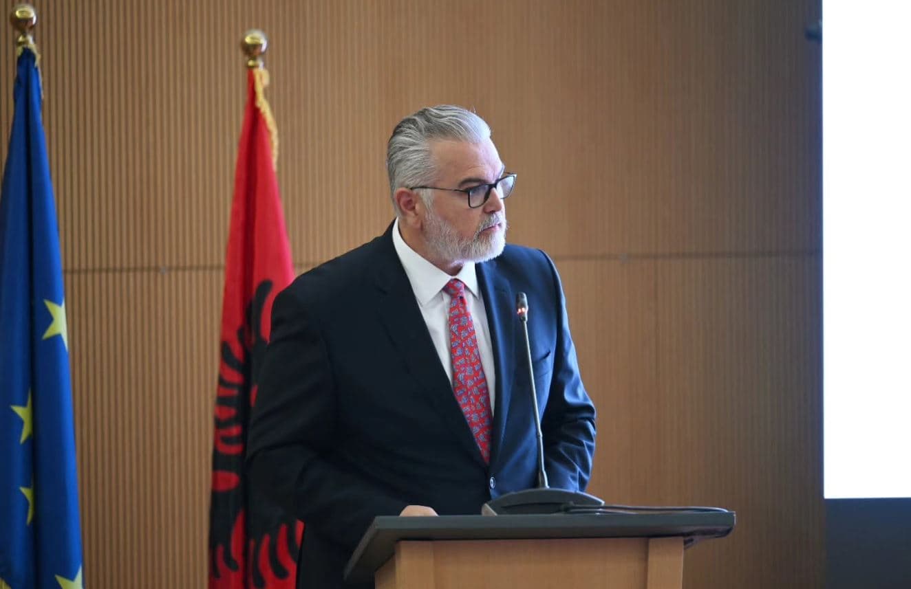 Gogu për kërcënimin ndaj Koçekut: Të hetohet urgjentisht nga SPAK dhe Policia, është cenuar dhe institucioni i Kuvendit