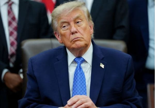 Trump: SHBA mund të detyrohet ta përfundojë ushtarakisht operacionin ndaj Iranit