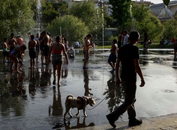 Francë/ 68 mijë familje pa energji, vala ekstreme e të nxehtit shkakton defekt në rrjet