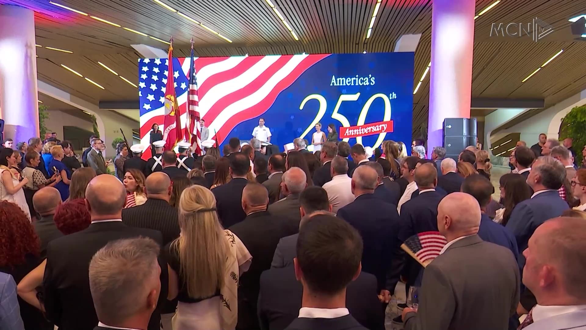 “Marrëdhëniet SHBA-Shqipëri janë forcuar” / Shtetet e Bashkuara festojnë 250-vjetorin e pavarësisë (VIDEO)