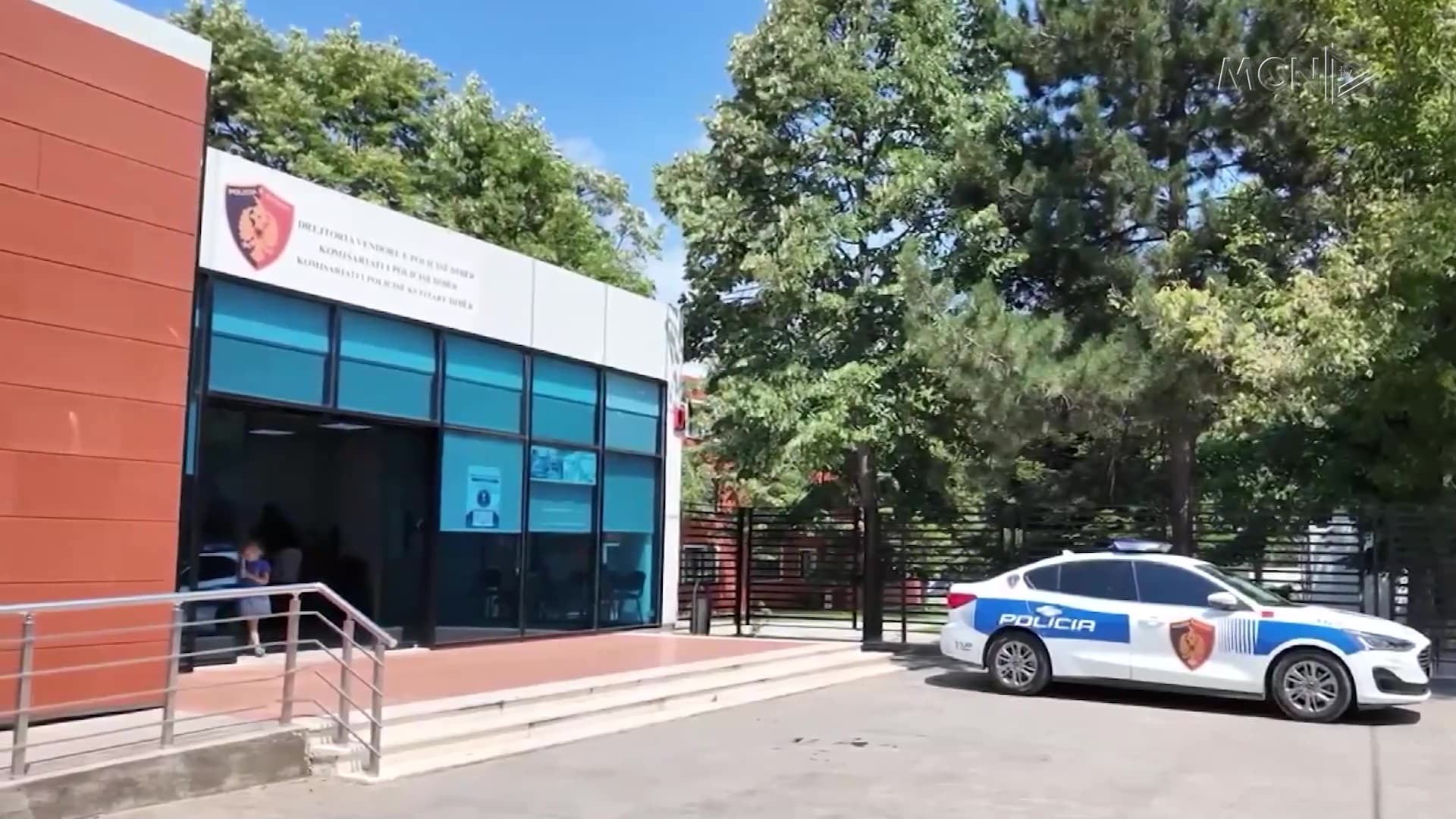 Tjetërsim pronash nga kadastra dhe një notere / 14 masa sigurie në Dibër, në kërkim ish-kandidati i PS për deputet (VIDEO)