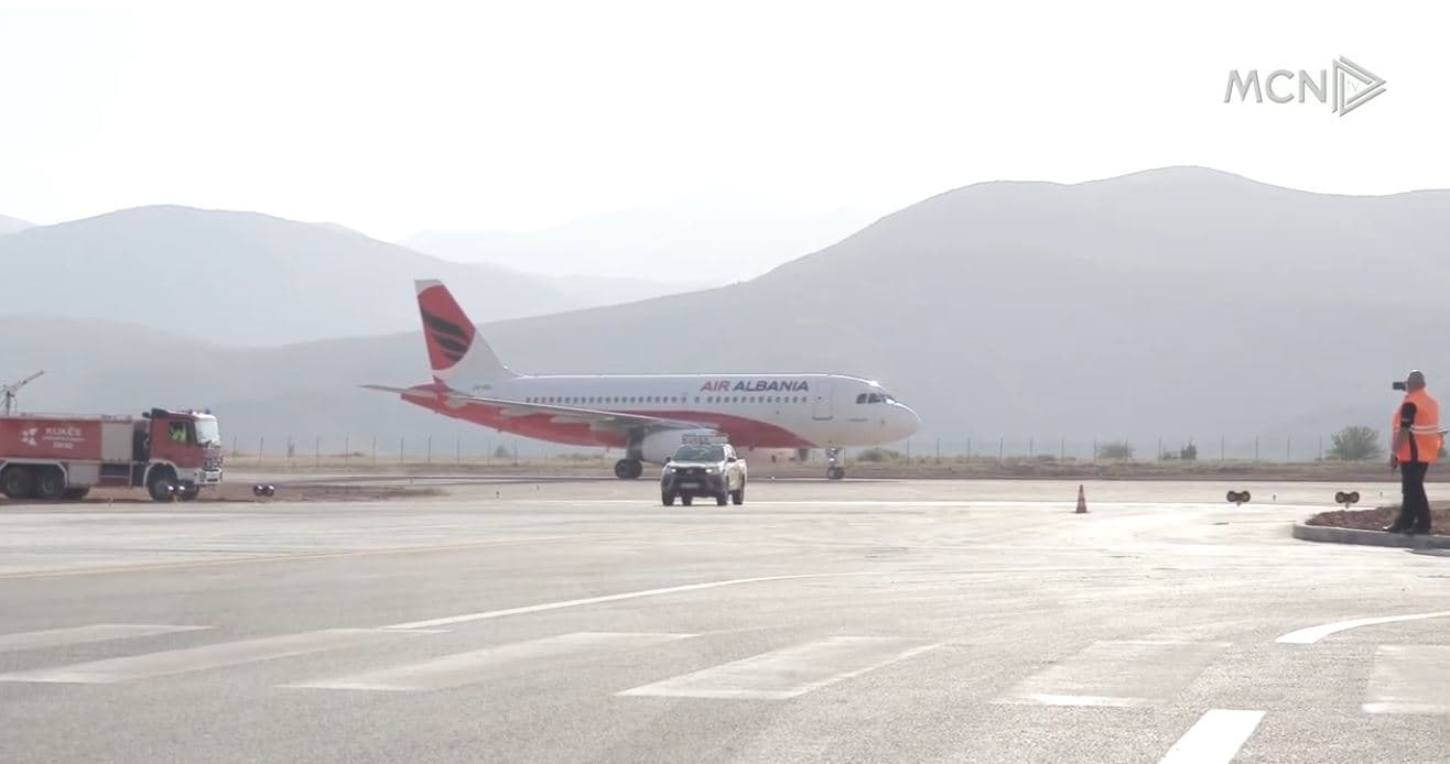 E ardhmja e paqartë e aeroportit të Kukësit. Institucionet nuk japin afat për rikthimin në operim