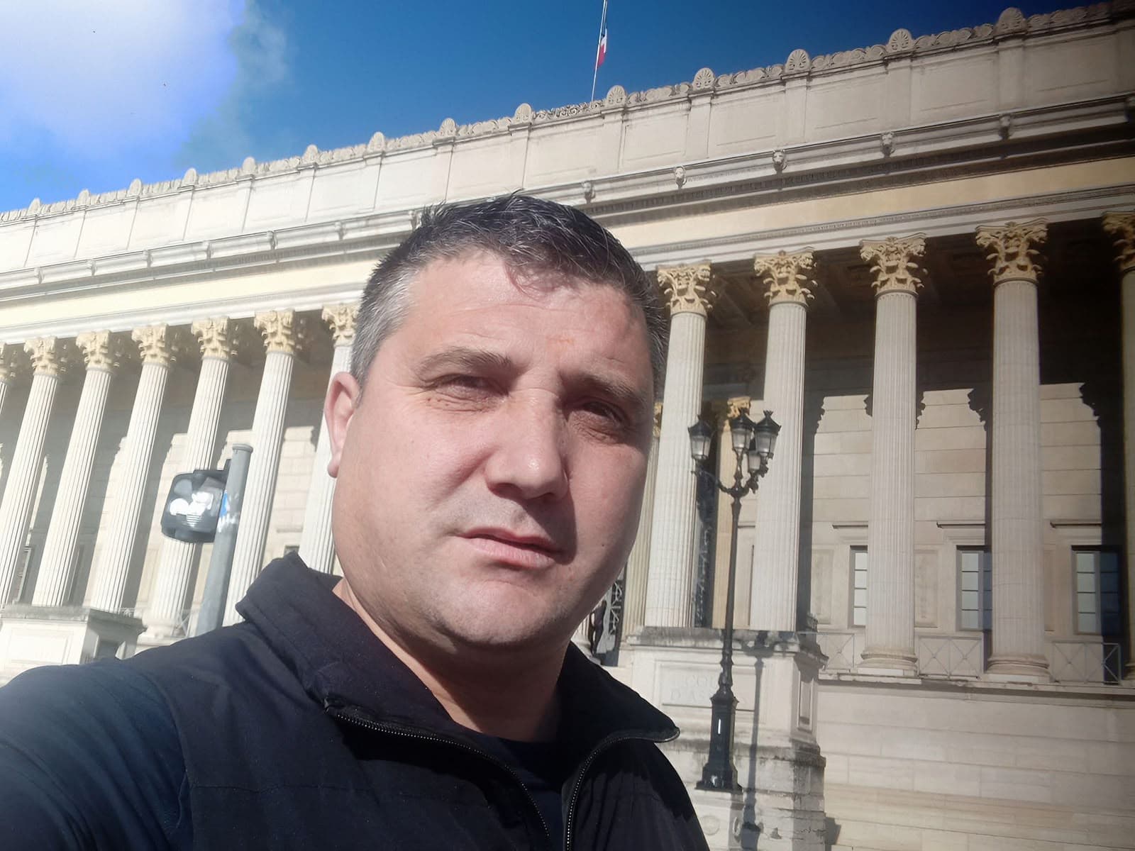 3 vite burg për thirrjet kundër pllakës së Erdoganit në Laç