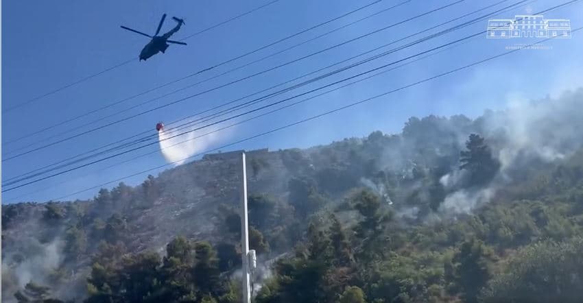 MM: Vijon operacioni për shuarjen e zjarrit në Shëngjin, identifikohet autori i dyshuar i zjarrvënies