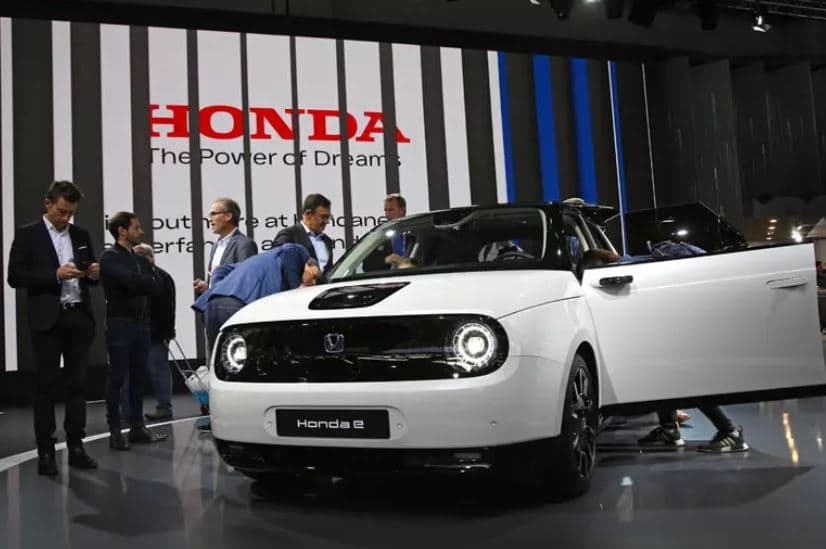 Japoni, shitjet e makinave elektrike dyfishohen deri në vitin 2026