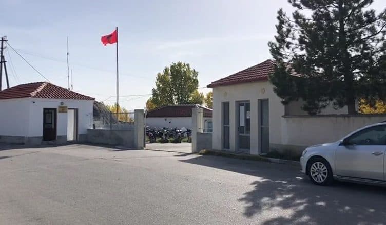 57-vjeçari gjendet i pajetë në banesën e tij në Devoll