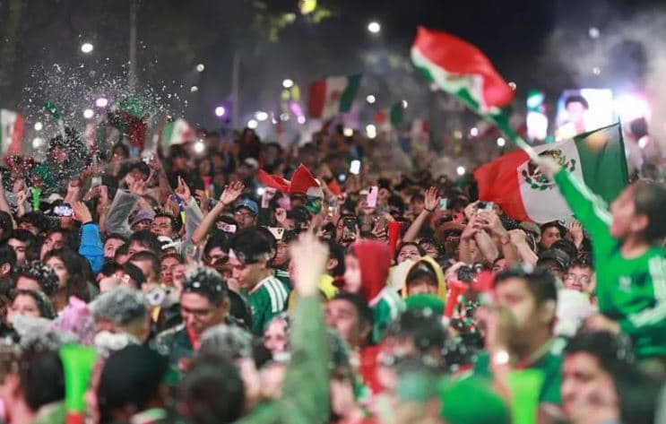 Meksikë/Festimet për kualifikimin në Kupën e Botës përfundojnë me tre viktima