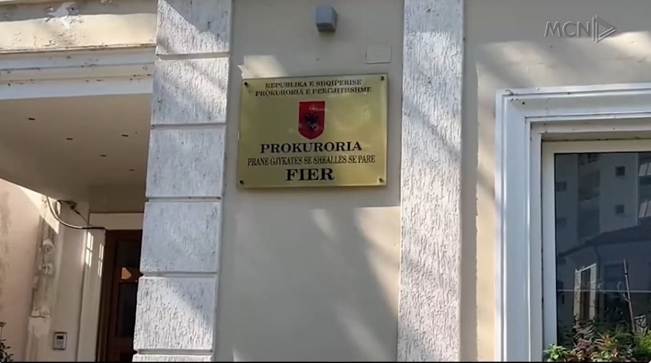 “Neglizhencë e policisë”. Nëna e 17-vjeçares së dhunuar: Nuk më pranonin t’u jepja videot