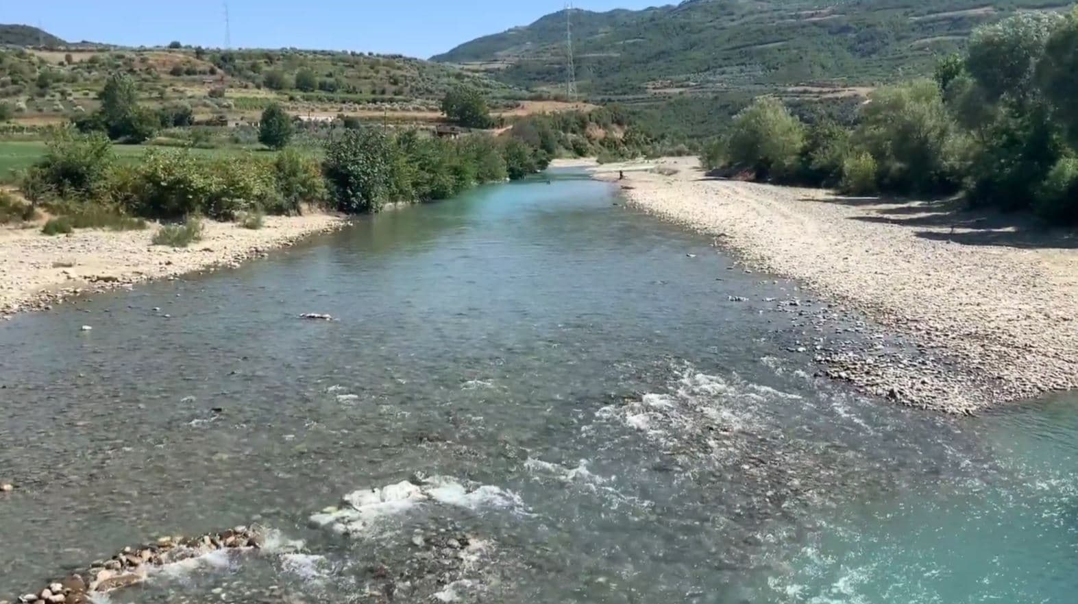 Berat, një 15-vjeçar mbytet në lumë 