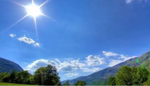   Moti sot/ I kthjellët, temperaturat deri në 34 °C     