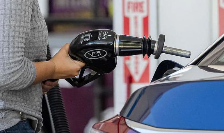 Konflikti SHBA-Iran rrit çmimet e naftës dhe frikën për inflacion