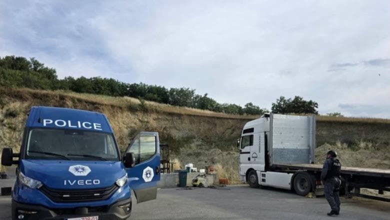 Kosovë, arrestohen 9 persona për kontrabandë nafte dhe pastrim parash