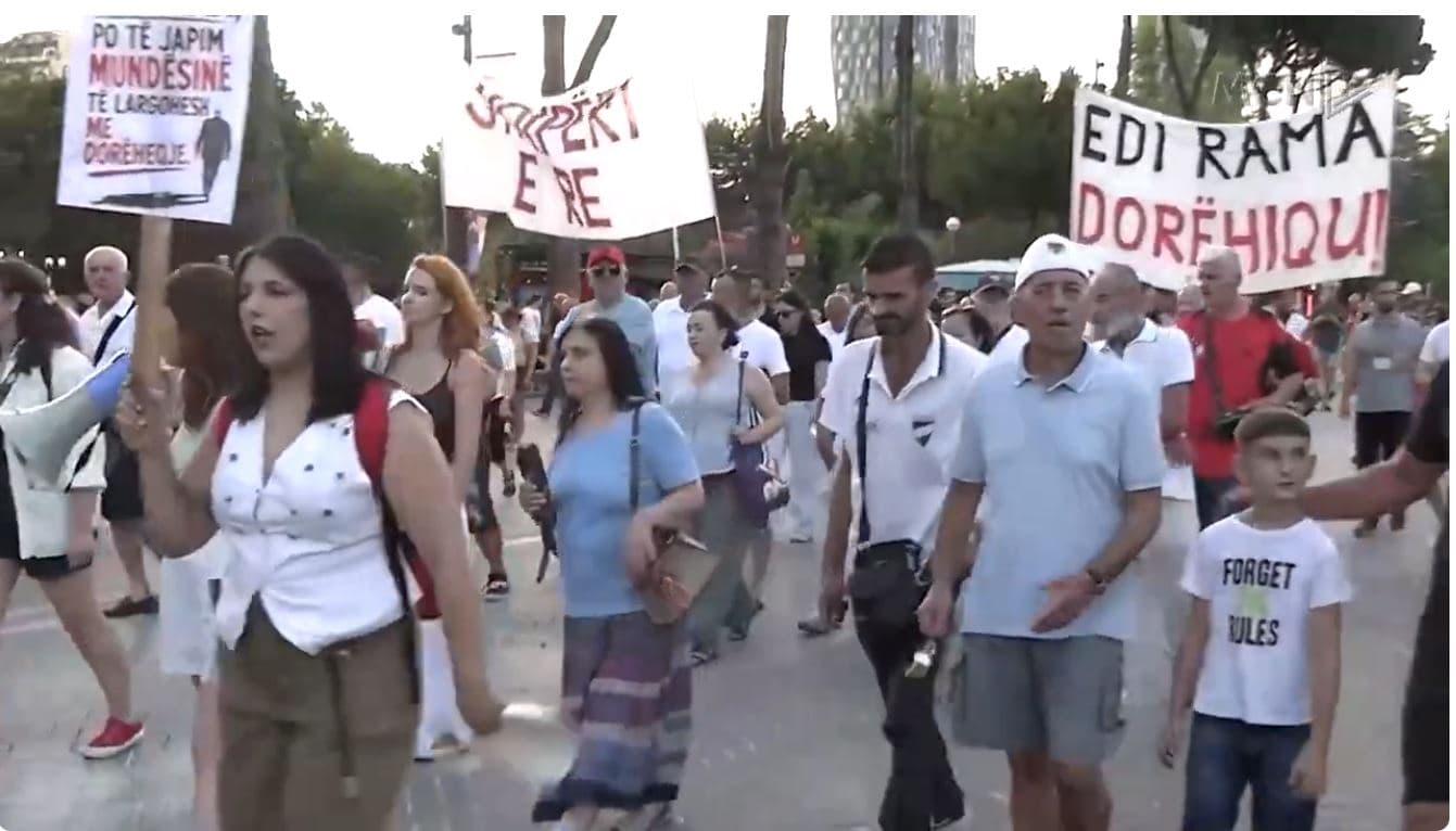 “Mes qeverisë dhe popullit ka hendek”. Rama: Protesta e drejtë, qasje të re në mandatin e katërt