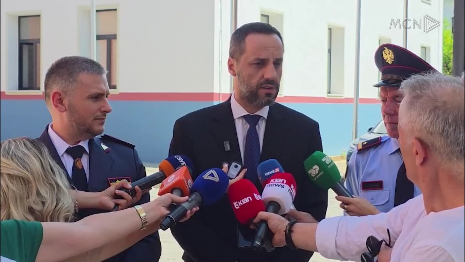 Arrestohen19 protestues, 12 procedohen / Tensionet para parlamentit, Policia: Konsumuan 7 vepra penale (VIDEO)