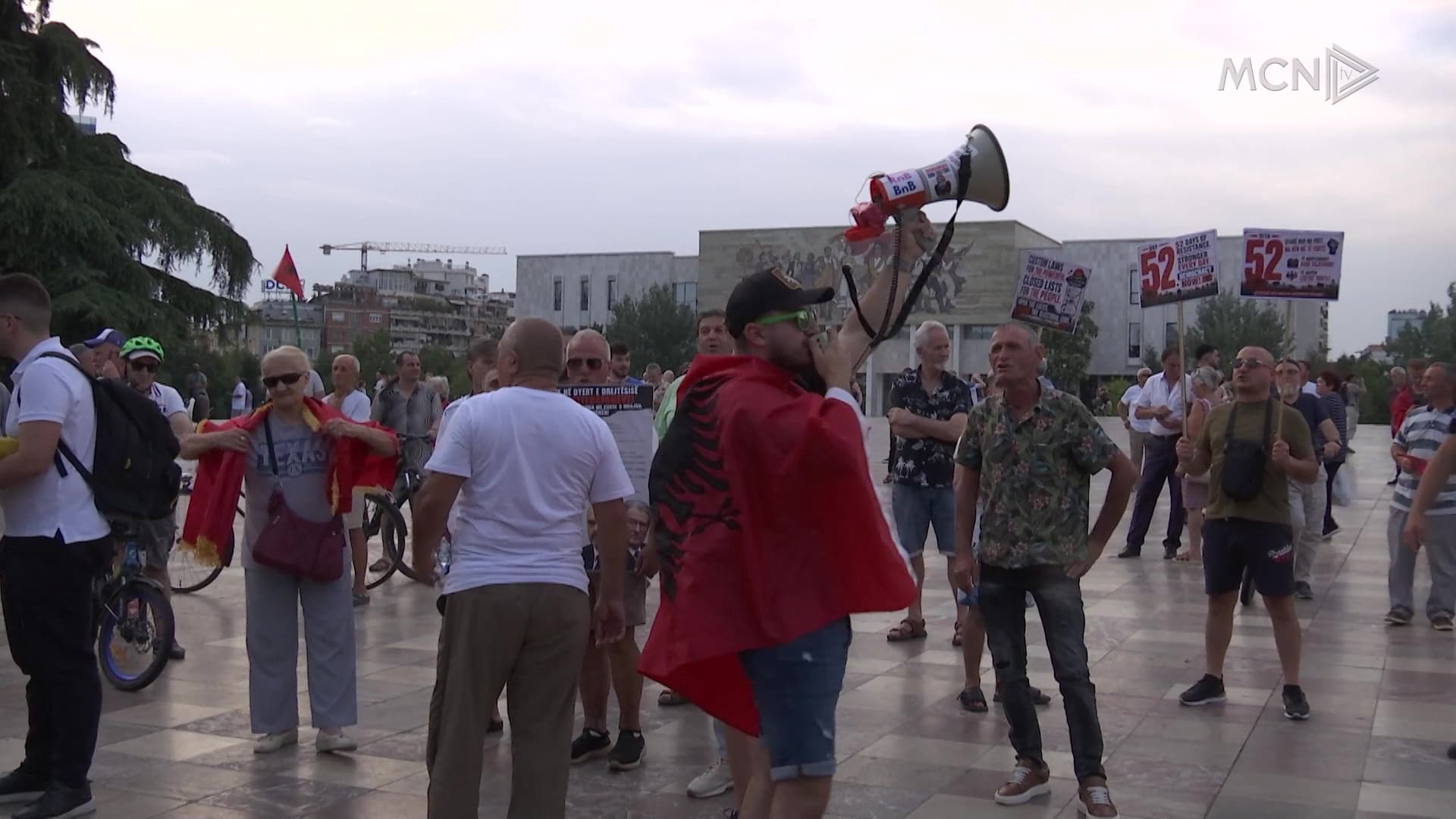 Thirrje SPAK-ut të hetojë Ramën / Dita e 52 e protestës, fjalime dhe marshim në rrugë (VIDEO)