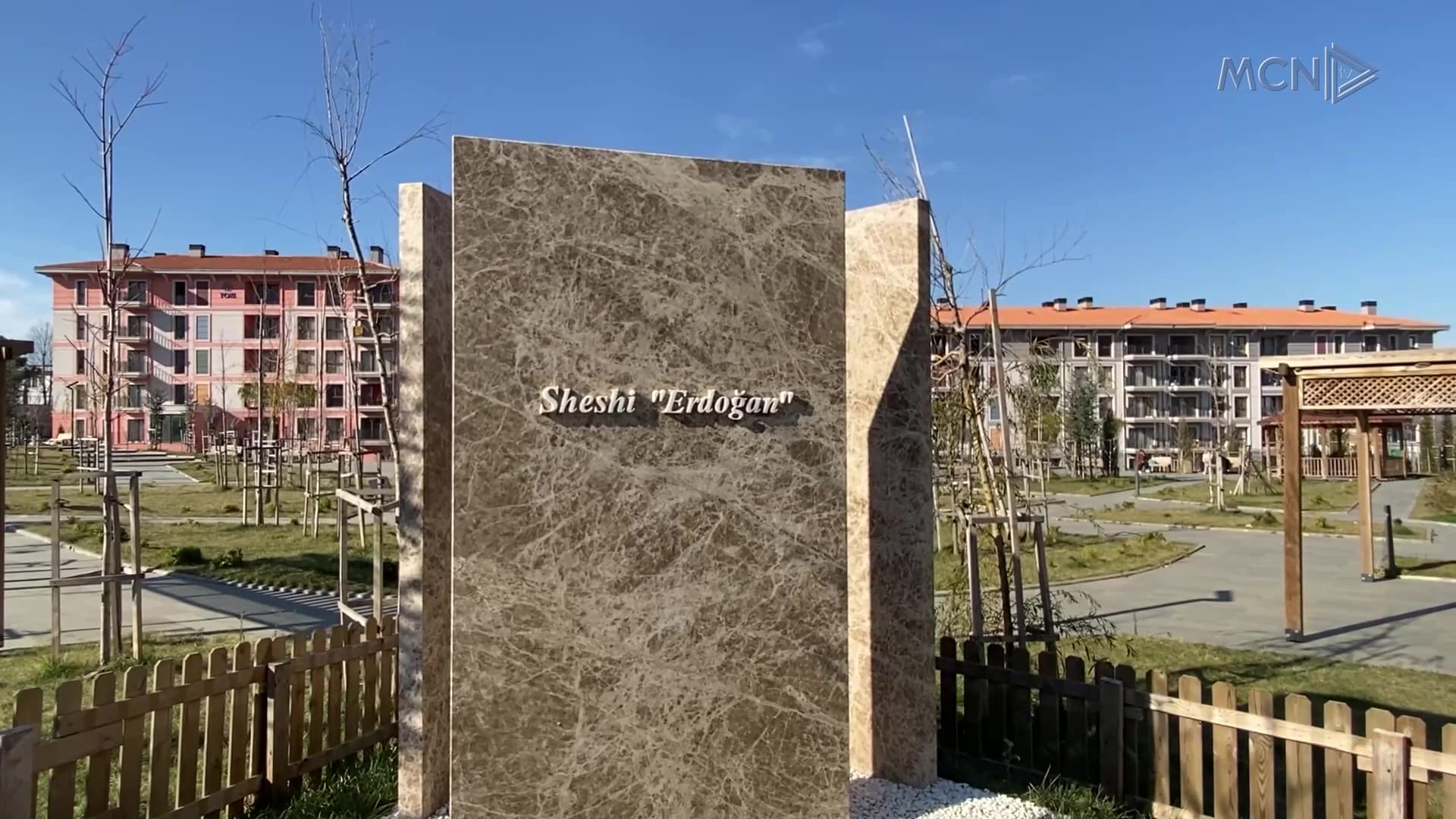 3 vite burg për thirrjet kundër Erdoganit / Gjykata e Lezhës dënon në mungesë Leon Mollën (VIDEO)