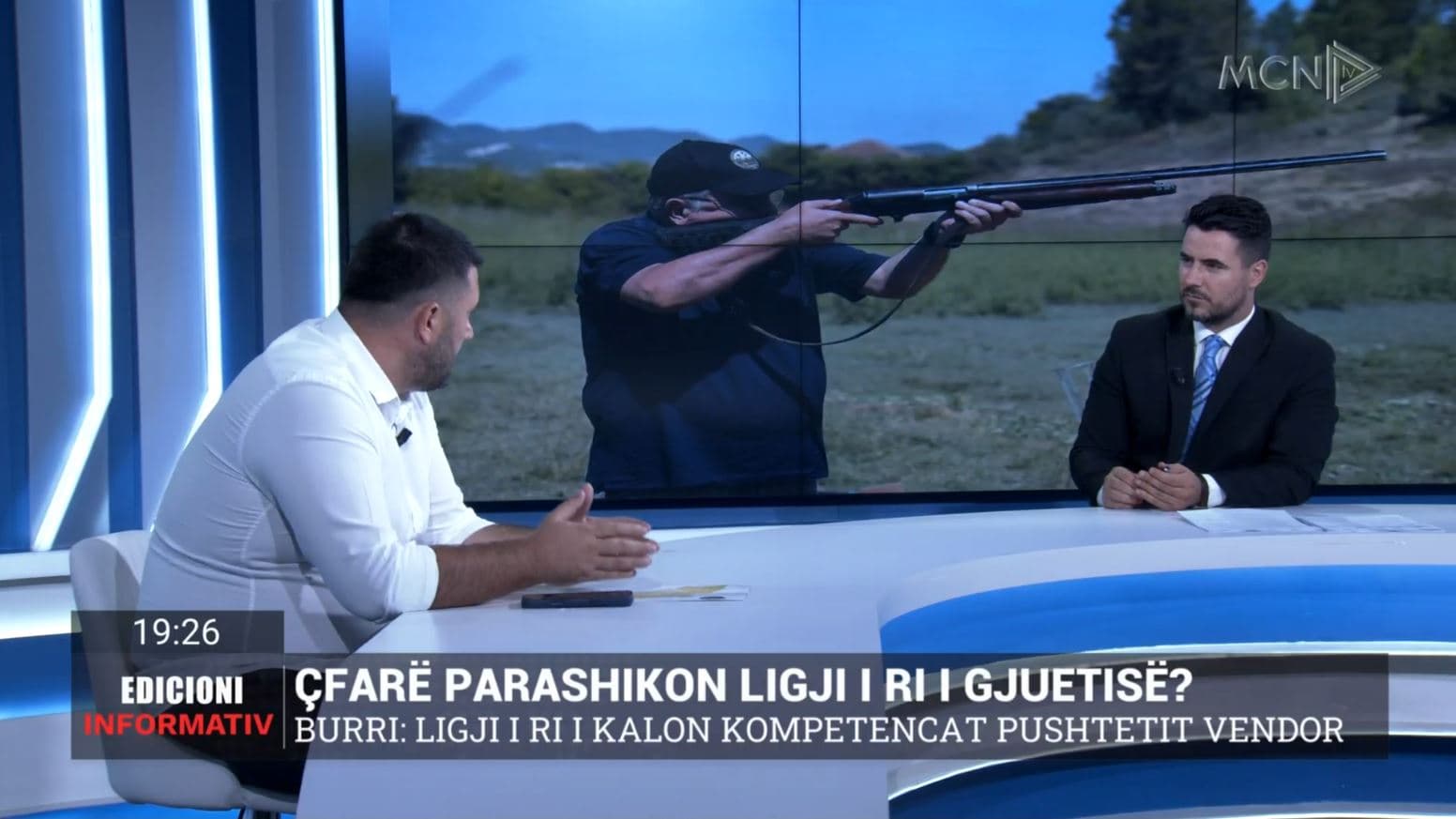 Gjuetia/ Burri: Nuk është gjahtar çdokush që ka një armë gjahu. Ka 10 fish më shumë armë se gjahtarë të ligjshëm 