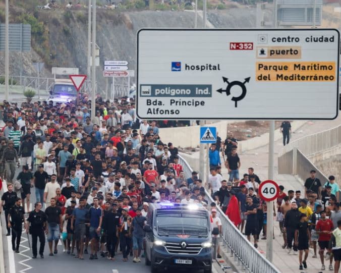 BE thërret takim urgjent të ministrave të Brendshëm për krizën e emigrantëve në Ceuta