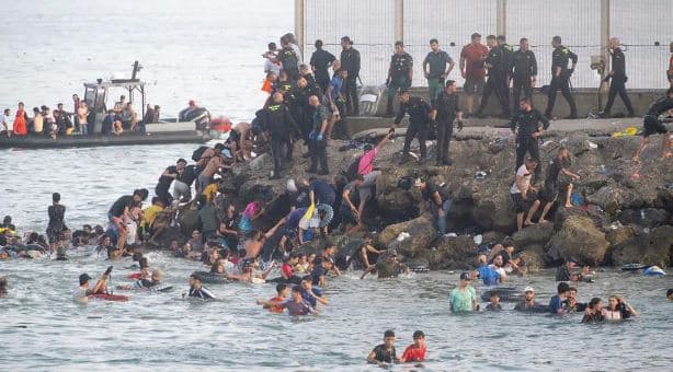       BE bën thirrje për forcimin e kufijve pas krizës së emigrantëve në Ceuta