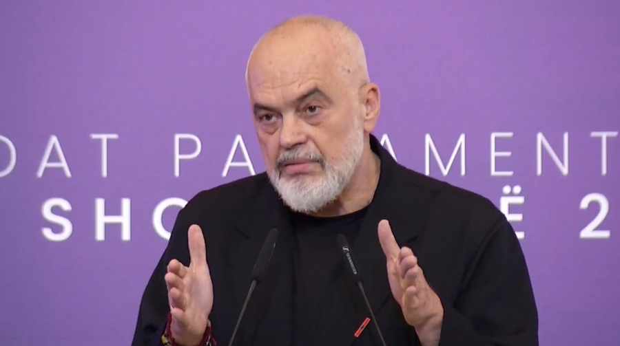 Rama reagon për kritikat ndaj reformës territoriale: Djegia e teserave, e turpshme