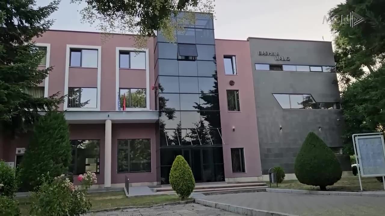 Maliqi dhe Selenica i thonë “jo” shkrirjes / Zgjerohet vala e protestave kundër PS-së për Reformën Territoriale (VIDEO)