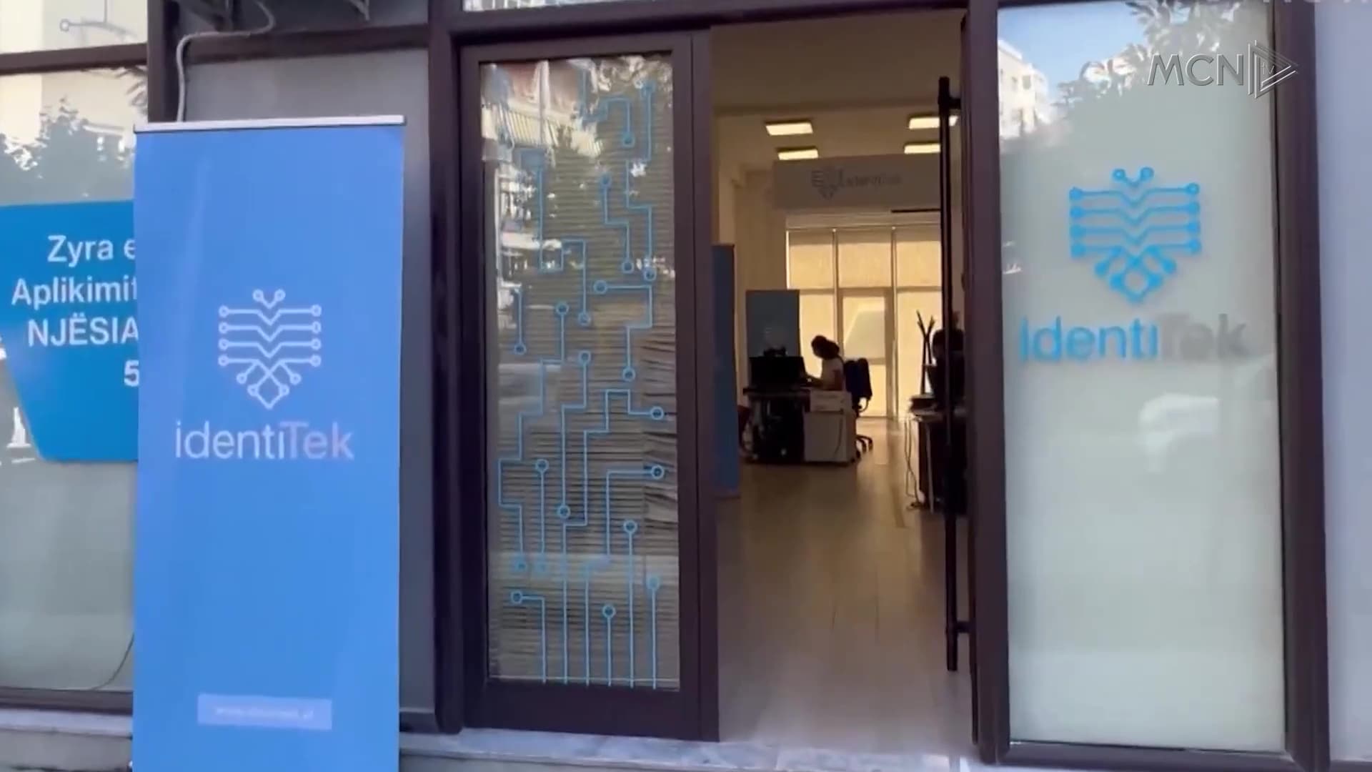 Beqiri kontrollon kompaninë e sekuestruar / Ankimon garën nga arratia për tenderin e Identitek (VIDEO)