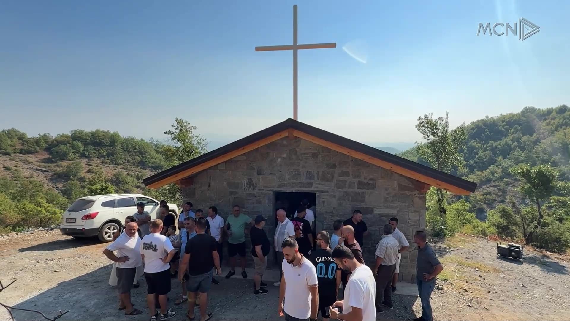Lezhë, ringrihet Kisha e Shën Gjergjit / E rrënoi komunizmi, banorët e rindërtojnë nga themelet (VIDEO)