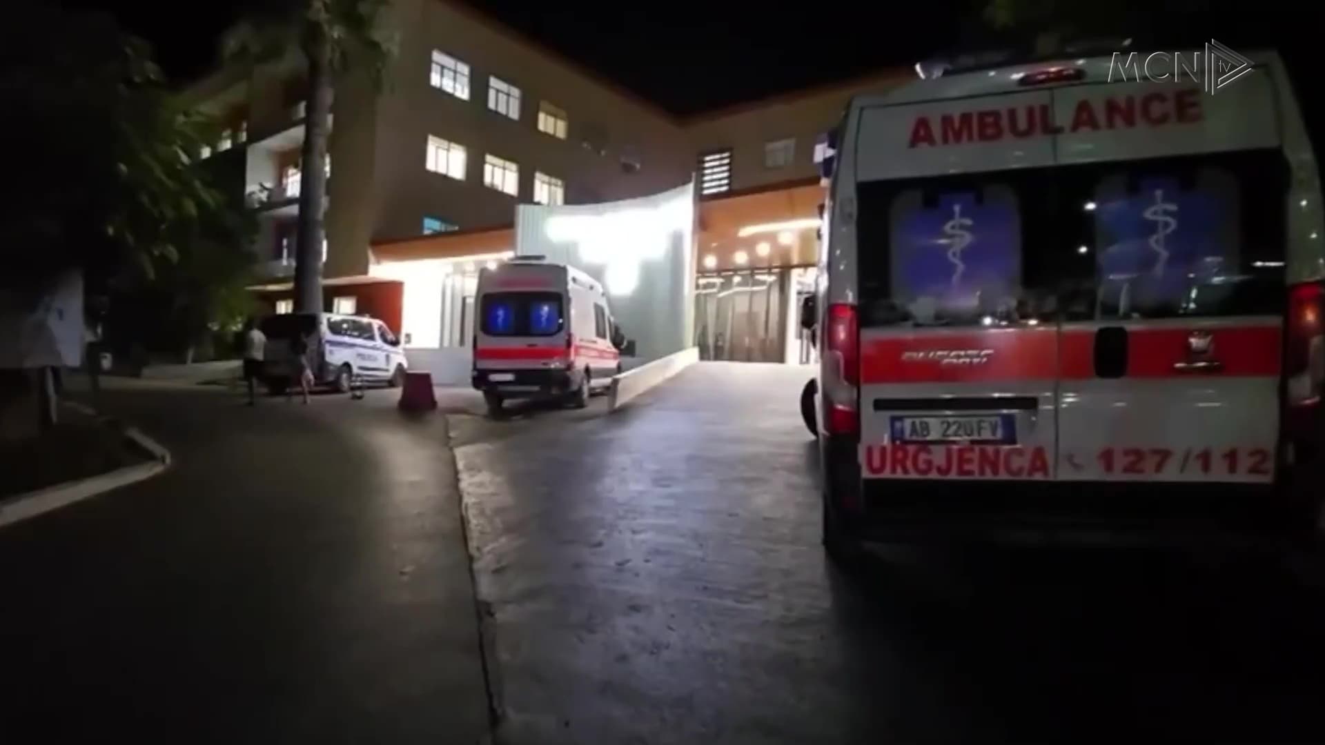 Shpërthen motori i skafit në Porto Palermo / Katër të plagosur, dy prej tyre me djegie të rënda (VIDEO)