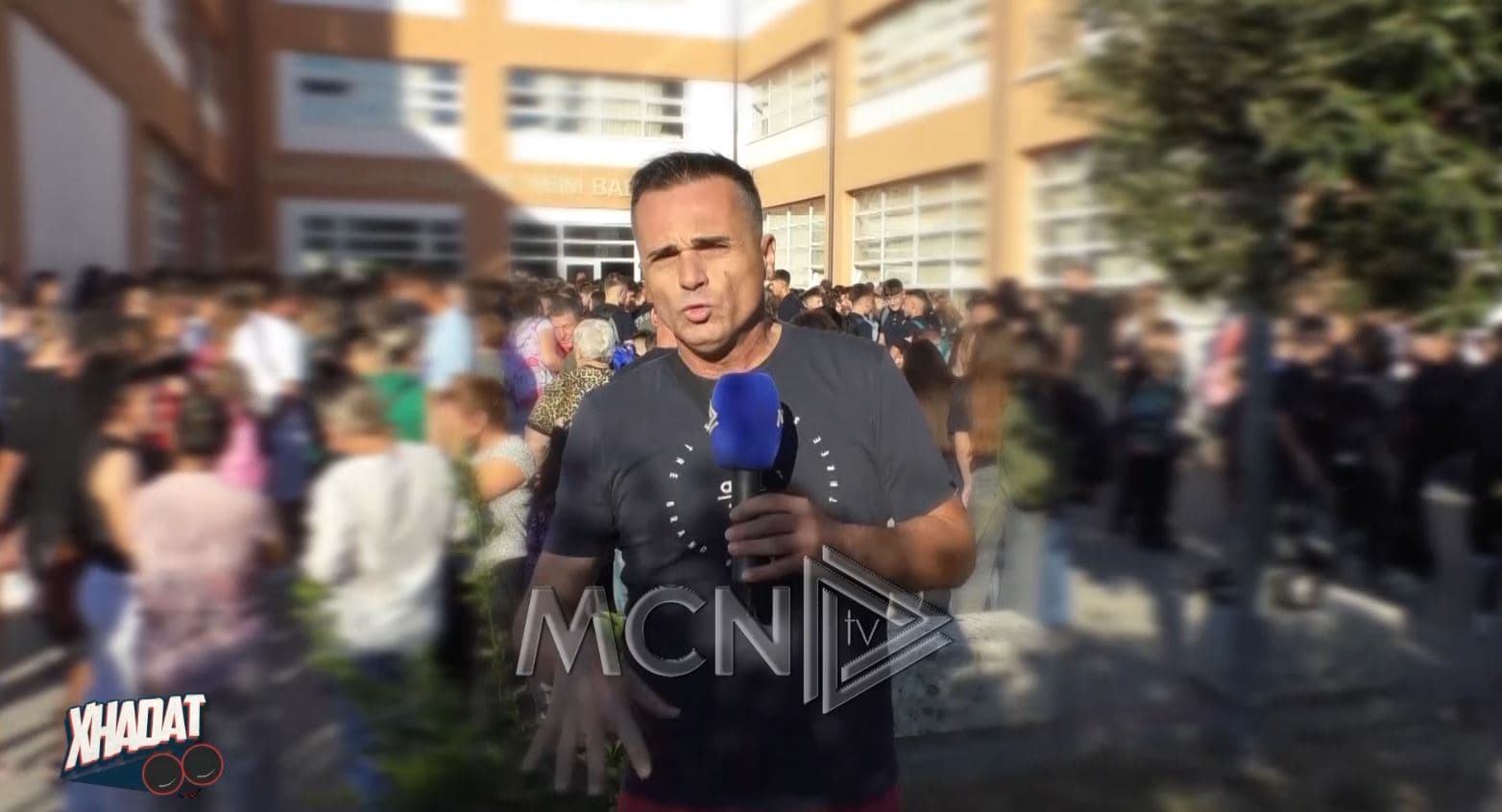 Shkolla “Met Hasa” mbetet e papërfunduar, nxënësit e Porto Romanos detyrohen të udhëtojnë 3.5 kilometra për mësim (VIDEO)