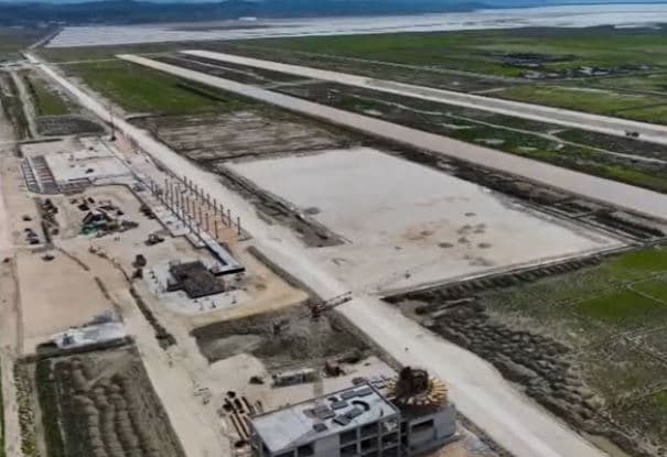 Behgjet Pacolli: Aeroporti i Vlorës nuk është hipotekuar me kredinë e Delphos