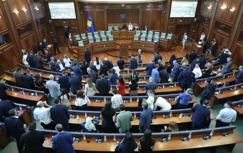 Sot vazhdimi i seancës konstituive në Kosovë, në rend dite zgjedhja e nënkryetarëve
