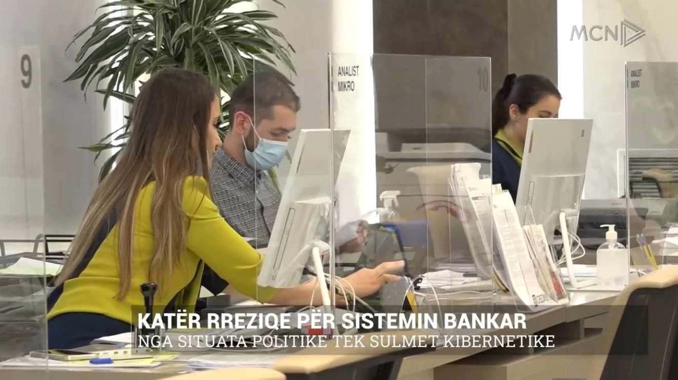 Katër rreziqe për sistemin bankar. Nga situata politike, te sulmet periodike