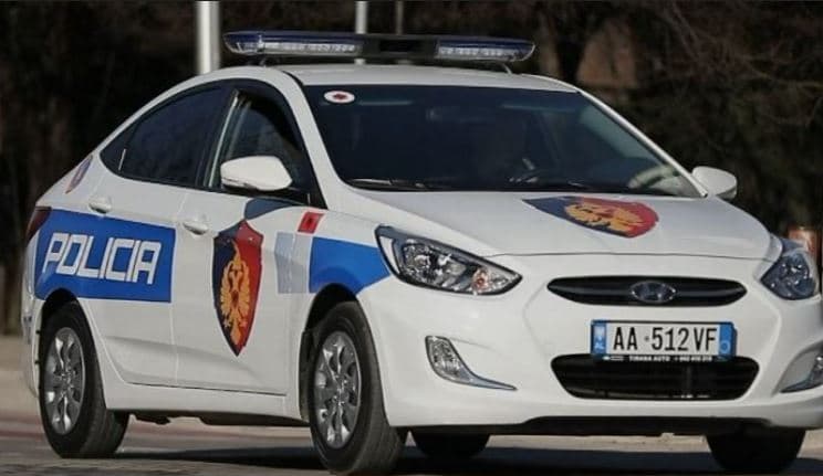 Krim në familje në Tiranë/ Burri vret me thikë gruan pas një konflikti në banesë