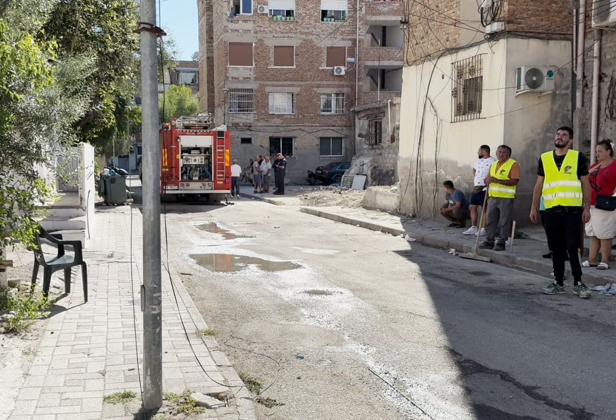 Shembjet e objekteve në zonën e Tregut të Orizit, banorët kërkojnë strehim dhe dëmshpërblim