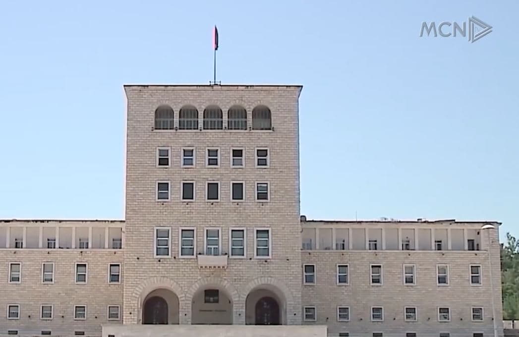 Mjekësia dhe inxhinieria, degët e preferuara/ Rritet numri i studentëve, s’ka kërkesa për mësuesinë (VIDEO)