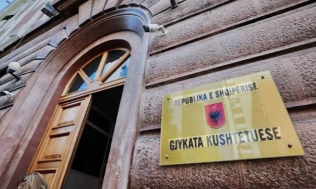 Ankimoi dënimin me 1 vit burg/ Gjykata Kushtetuese rrëzon Ervin Salianjin
