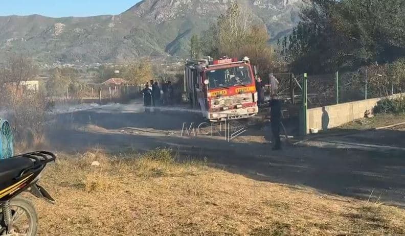 Zjarri në Piraj të Lezhës vihet nën kontroll pas pesë orësh operacion