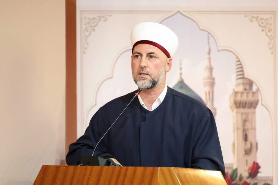 “Do mbaheni mend si më i urryeri që nga Mehmet Shehu”/ Imami i Durrësit letër të hapur Ramës: Jep dorëheqjen