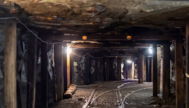 Shpërthim në një minierë në Turqi/ 2 të vdekur dhe 5 të plagosur, një punëtor mbetet i bllokuar