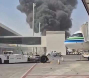 Houthit godasin aeroportin e Riadit, 3 të vdekur dhe disa të tjerë të plagosur