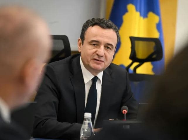 Kurti: Sot do të marrim një vendim të rëndësishëm për mbrojtjen e ish-krerëve të UÇK-së