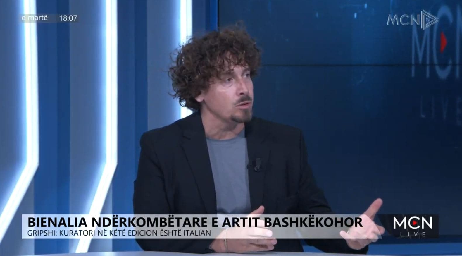 Bienalja ndërkombëtare e artit bashkëkohor/ Gripshi: Thelbi i saj, të mbërrish te i gjithë qyteti  (VIDEO)